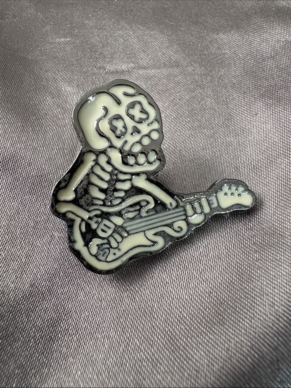 Skeleton Bass Enamel Pin - Black and Off-White